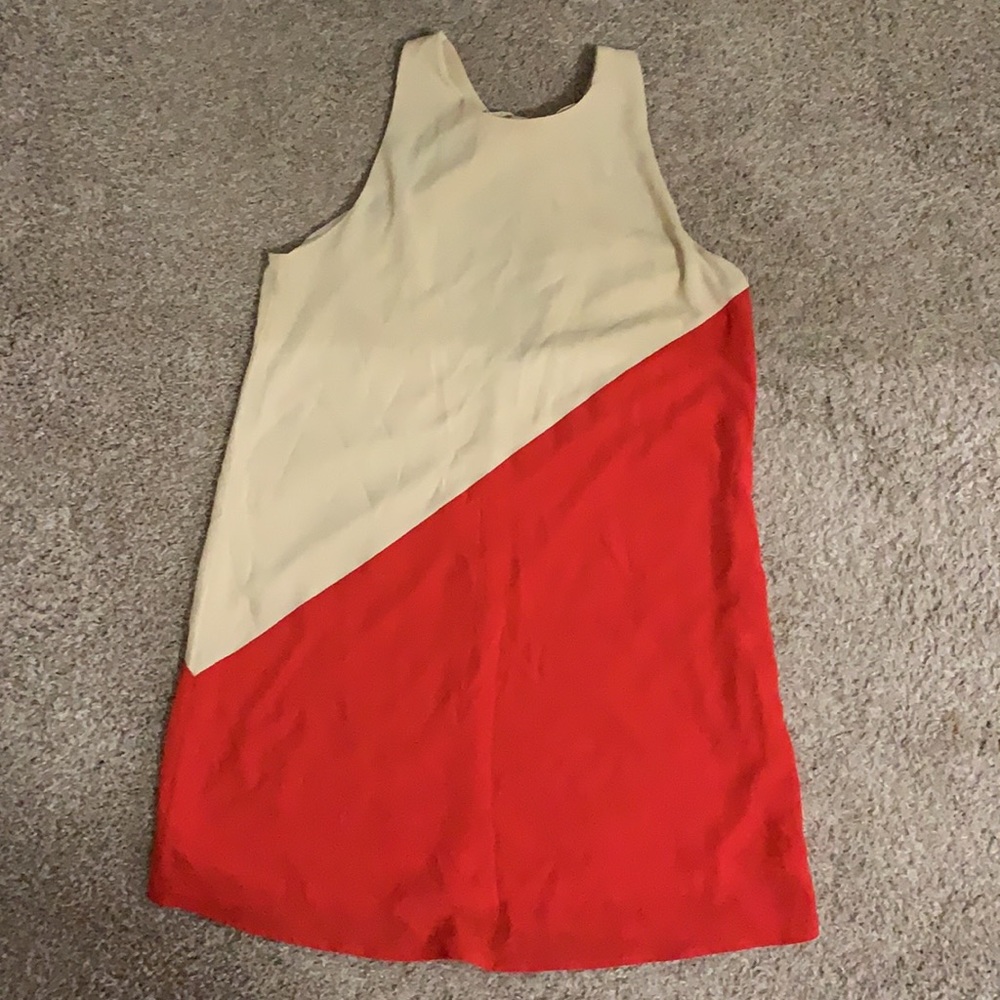 Chiffon two toned midi dress.